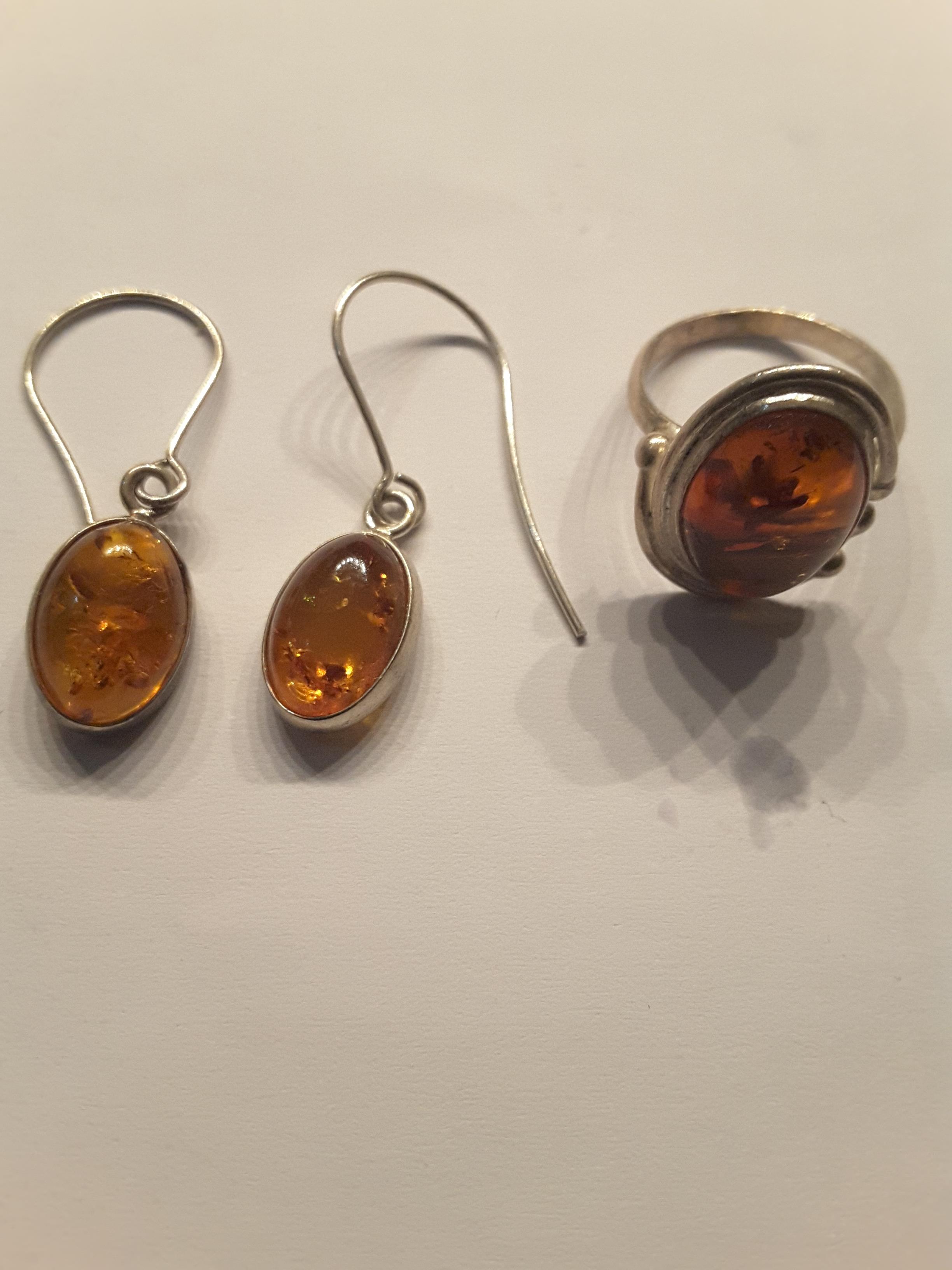 Silver Amber Ring & Earring Set - Image 4 of 5