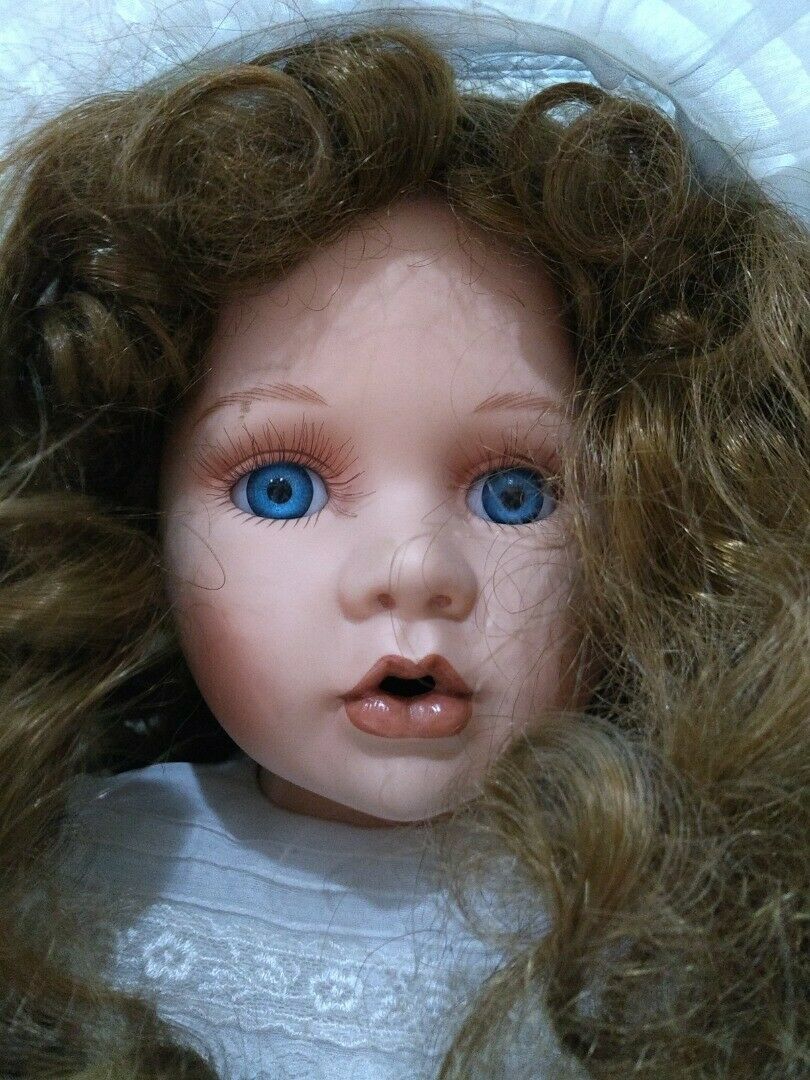 Limited Edition Palmary Three Heart Collection Porcelain Doll - Image 2 of 5