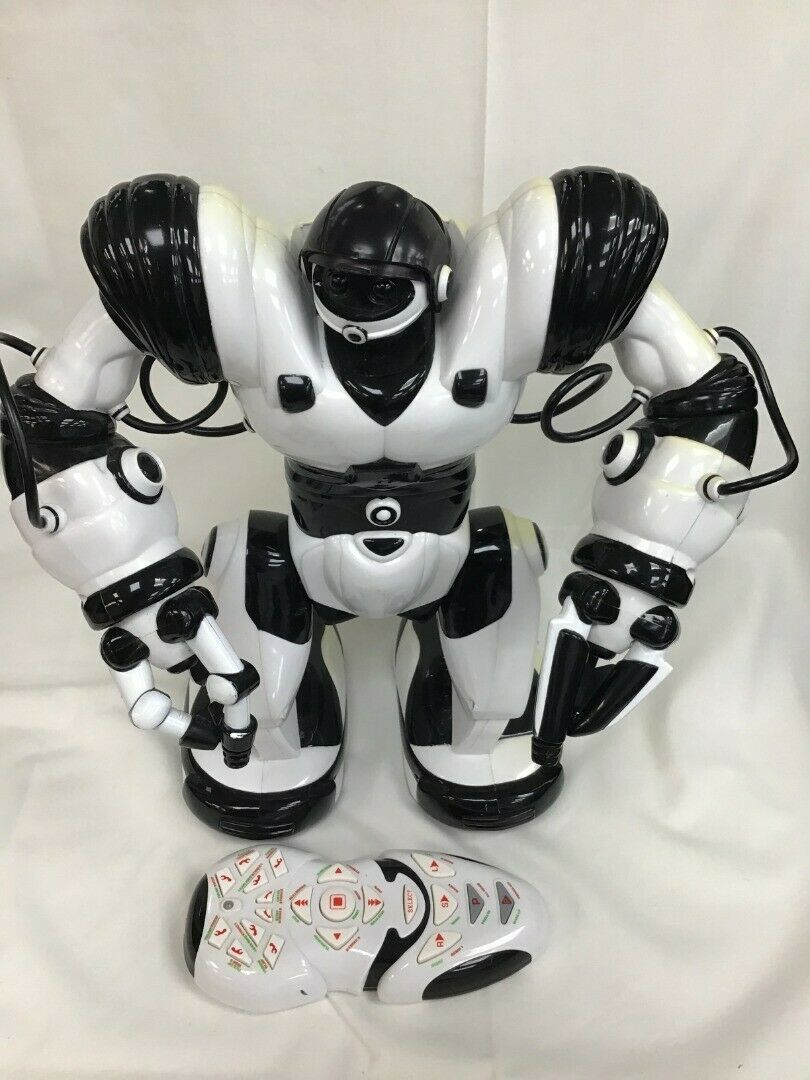 Robosapien Humanoid Toy Robot With Remote Control