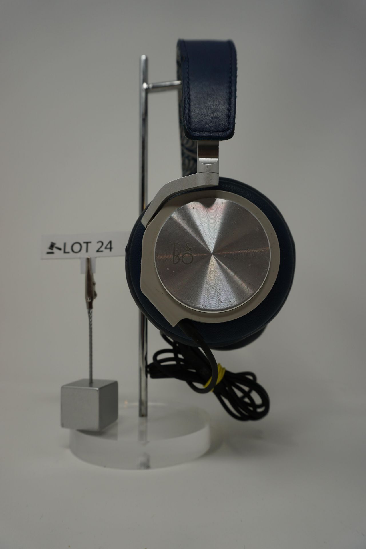 RRP £299.99 Bang & Olufsen H6 limited-edition headphones