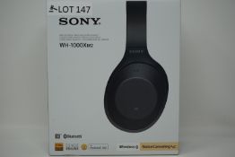 RRP £329.99 Sony WH-1000XM2 Wireless Bluetooth Over-Ear Noise Cancelling High Resolution Headphones