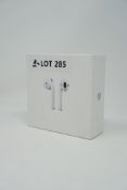 RRP £199.99 Apple Airpods with Charging Case