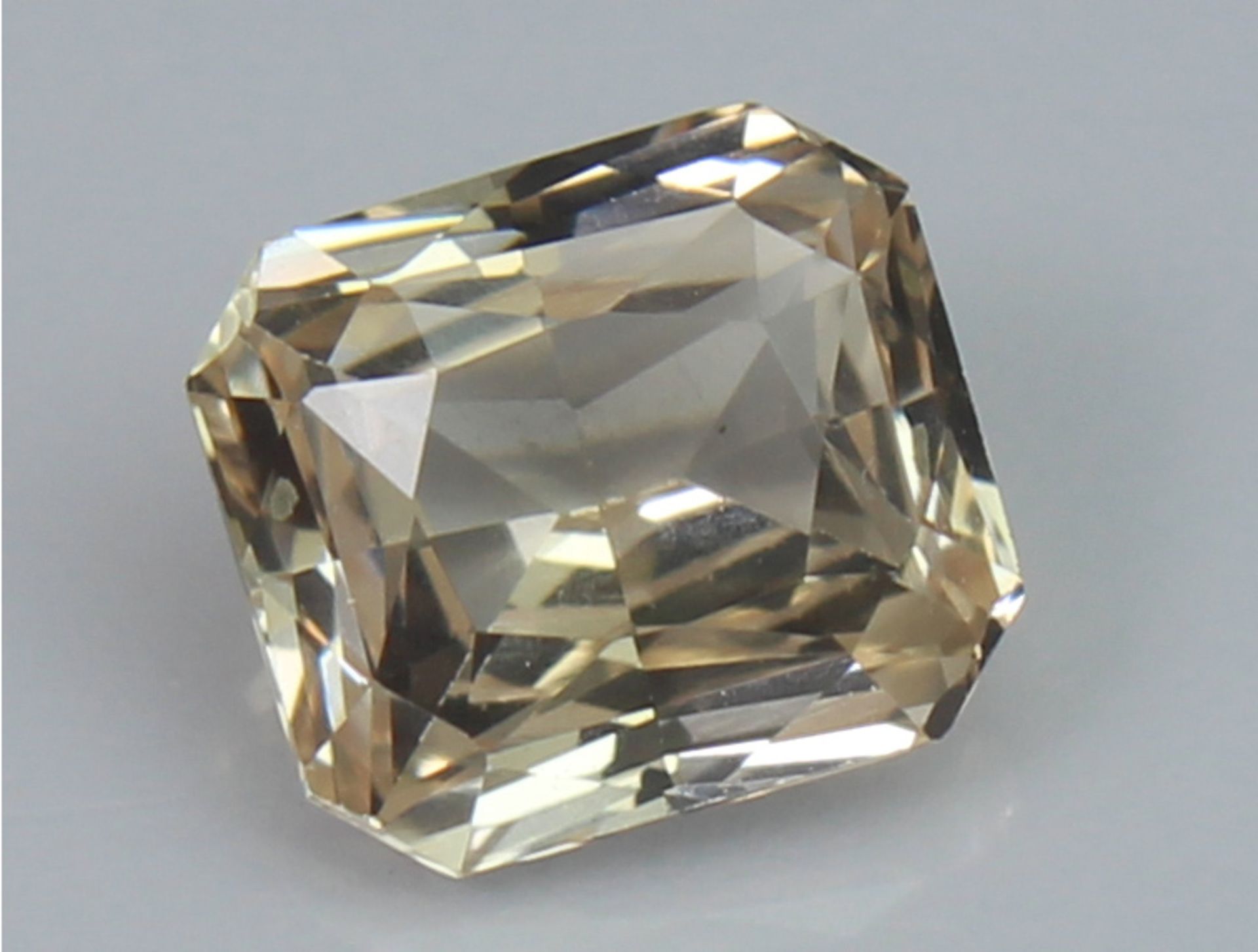 Peach Sapphire, 1.02 Ct - unheated