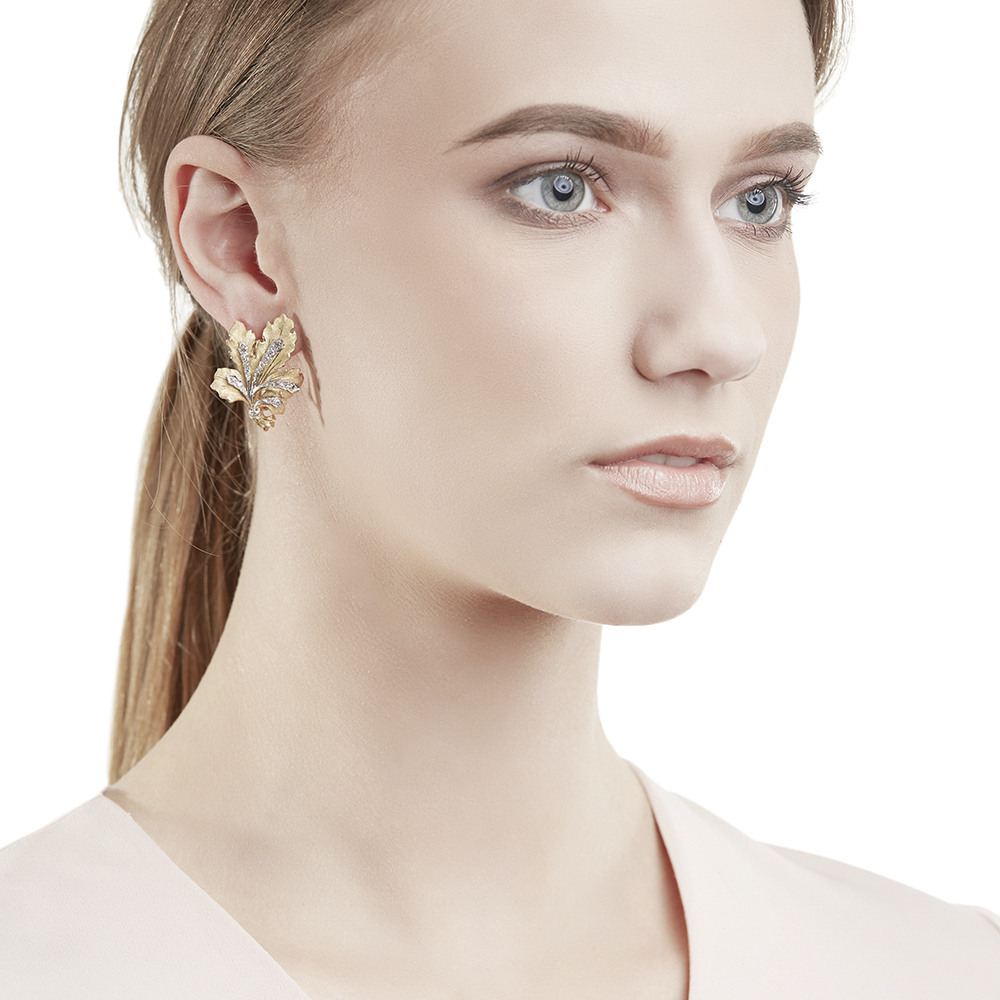 Buccellati 18k Yellow Gold Diamond Leaf Design Clip On Earrings - Image 2 of 8