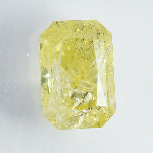 IGI Certified 1.02Cts 100% Natural Fancy Yellow Colour Diamond - Image 3 of 4