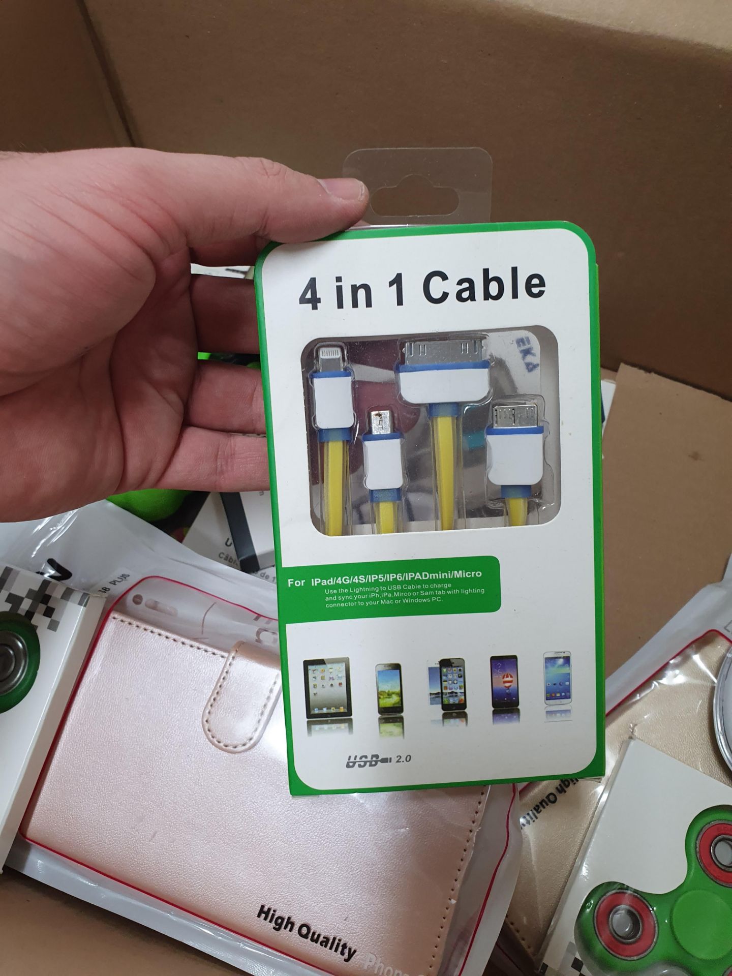 new mix item 4 in 1 data cables, premium cases, air vent rrp £90 - Image 2 of 4