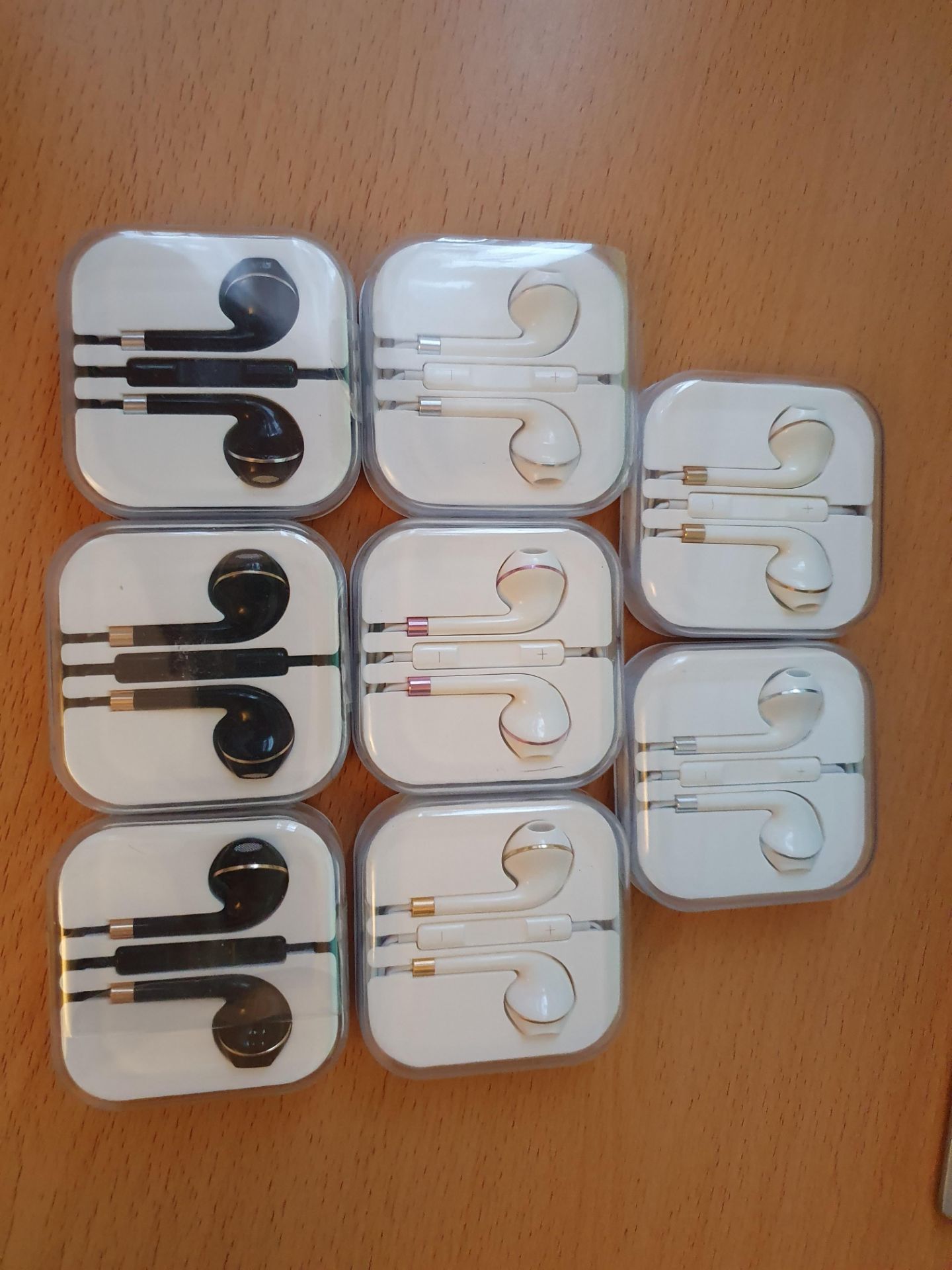 8 x mix styles high quality earphones with volume control and mic rrp£40