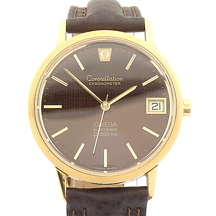Omega / Constellation 18K Gold Chronometer - Gentlemen's Yellow gold Wrist Watch