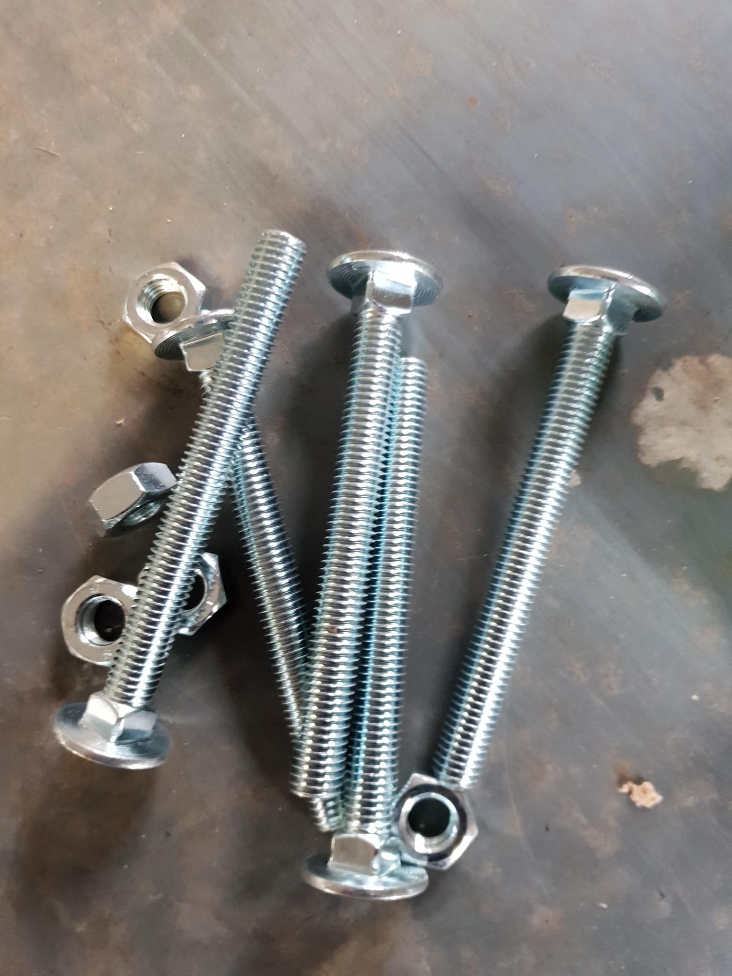 40 packs - M10 x 100mm coach bolts - Image 3 of 3