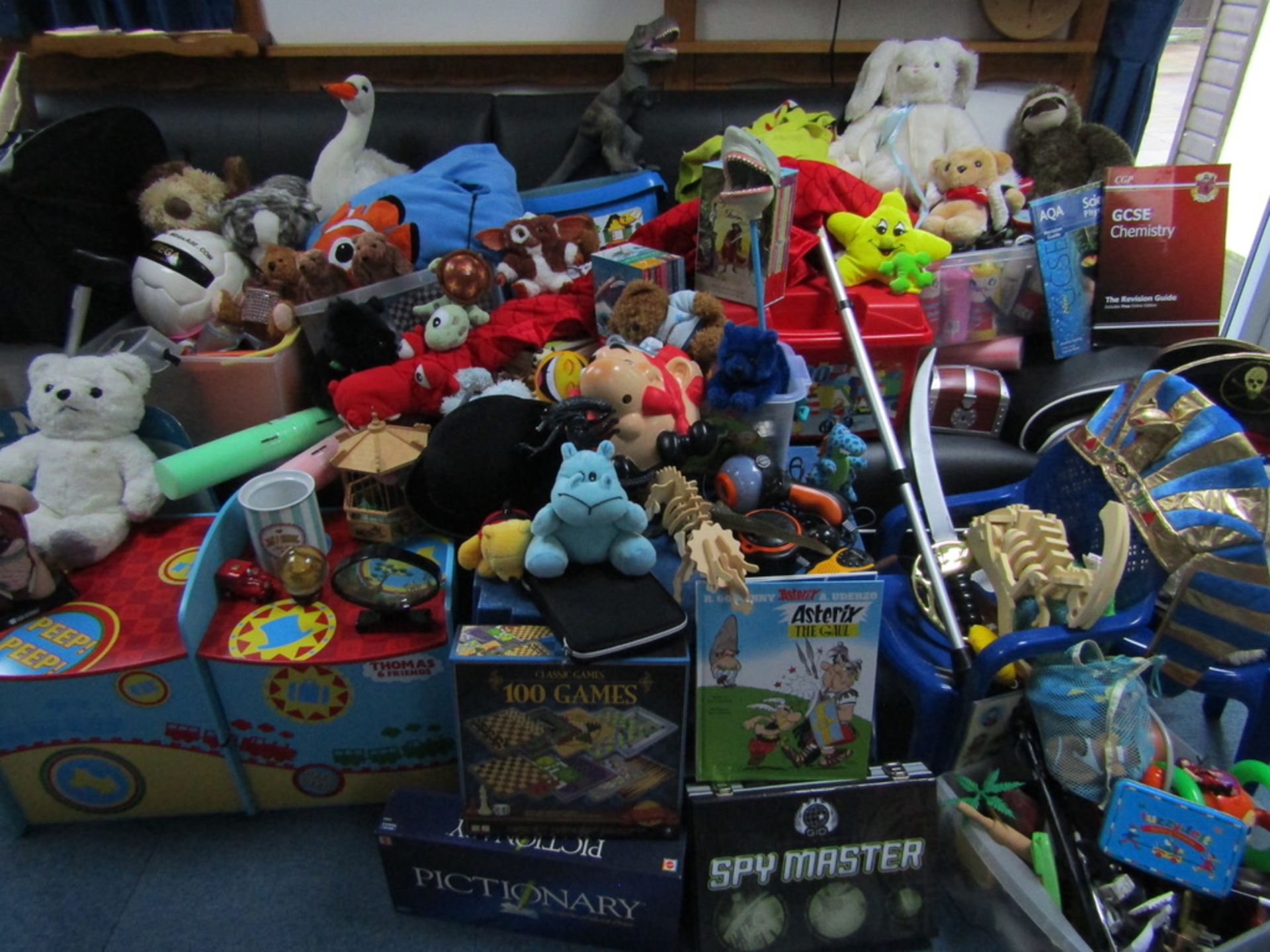 Pallet load of Toys, Games and books. - Image 2 of 10