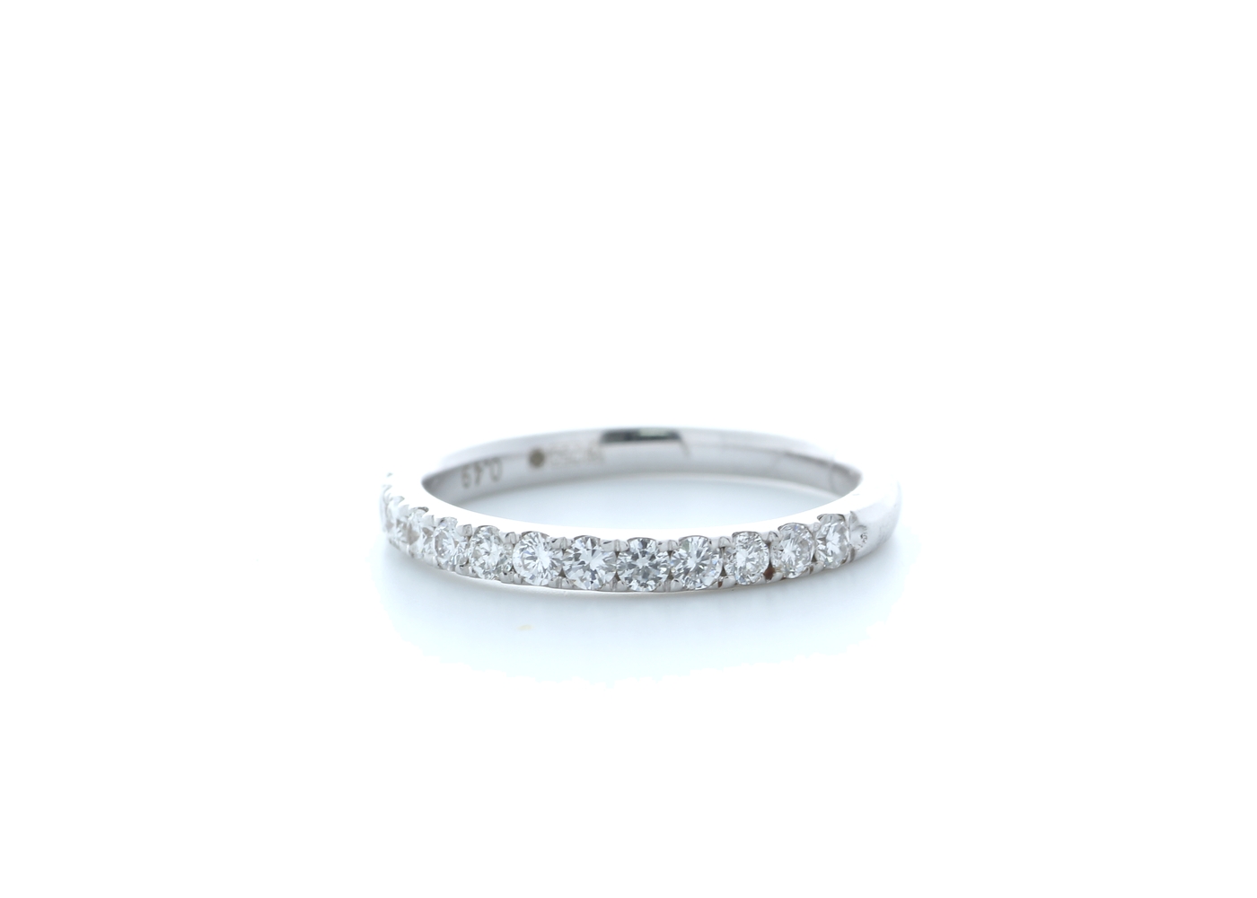 18ct White Gold Claw Set Semi Eternity Diamond Ring 0.31 Carats - Image 2 of 4
