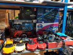 10 Items Ð 4 X Mixed RC Cars, 1 X Mini Pool, 1 X Neon Table Football, 1 X Red5 Motion Reactive Flyer