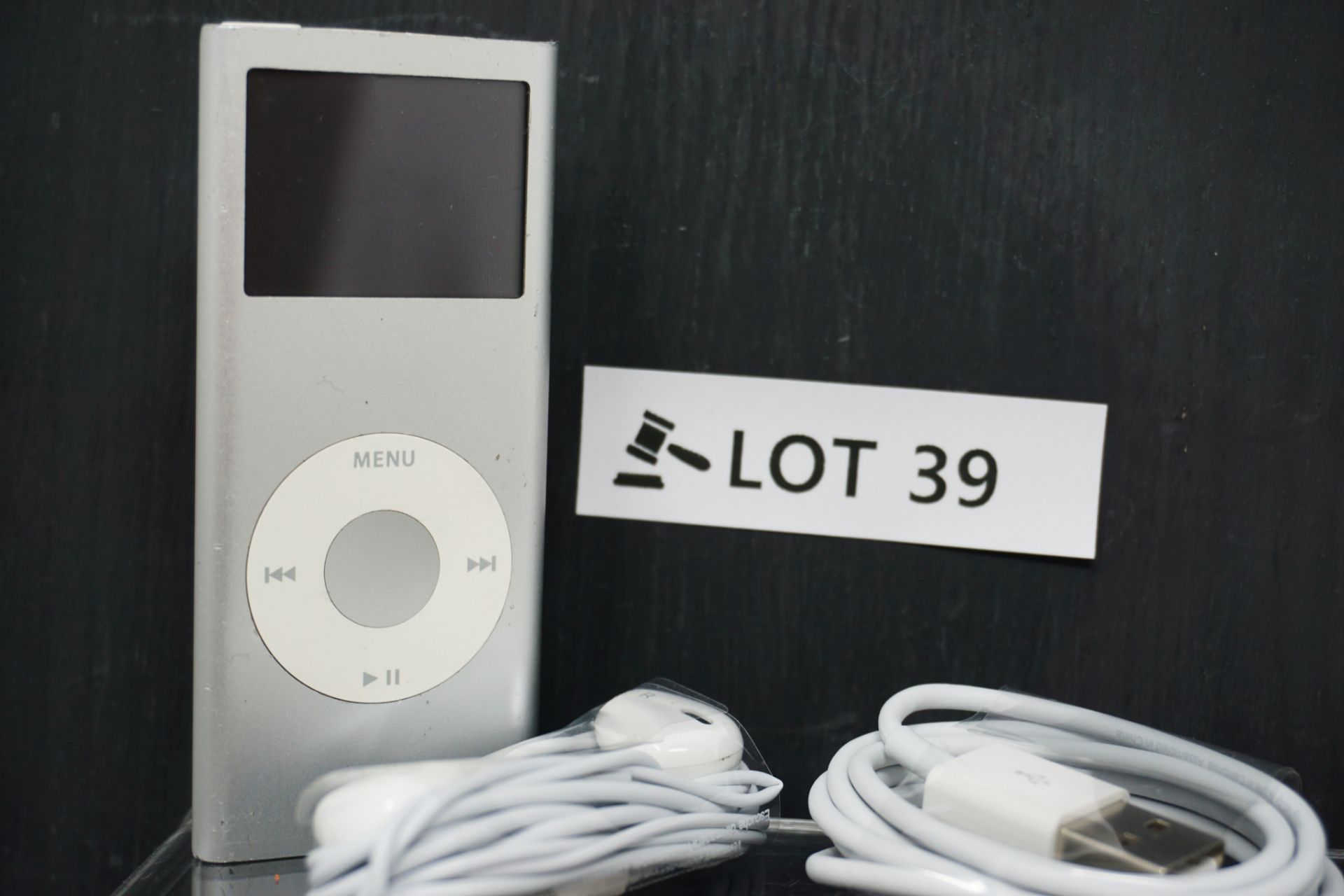 RRP £189.99 Apple iPod Nano 2nd Generation 4gb Silver