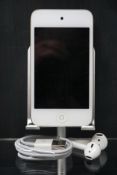 RRP £189.99 Apple iPod Touch 4th Generation 16gb White