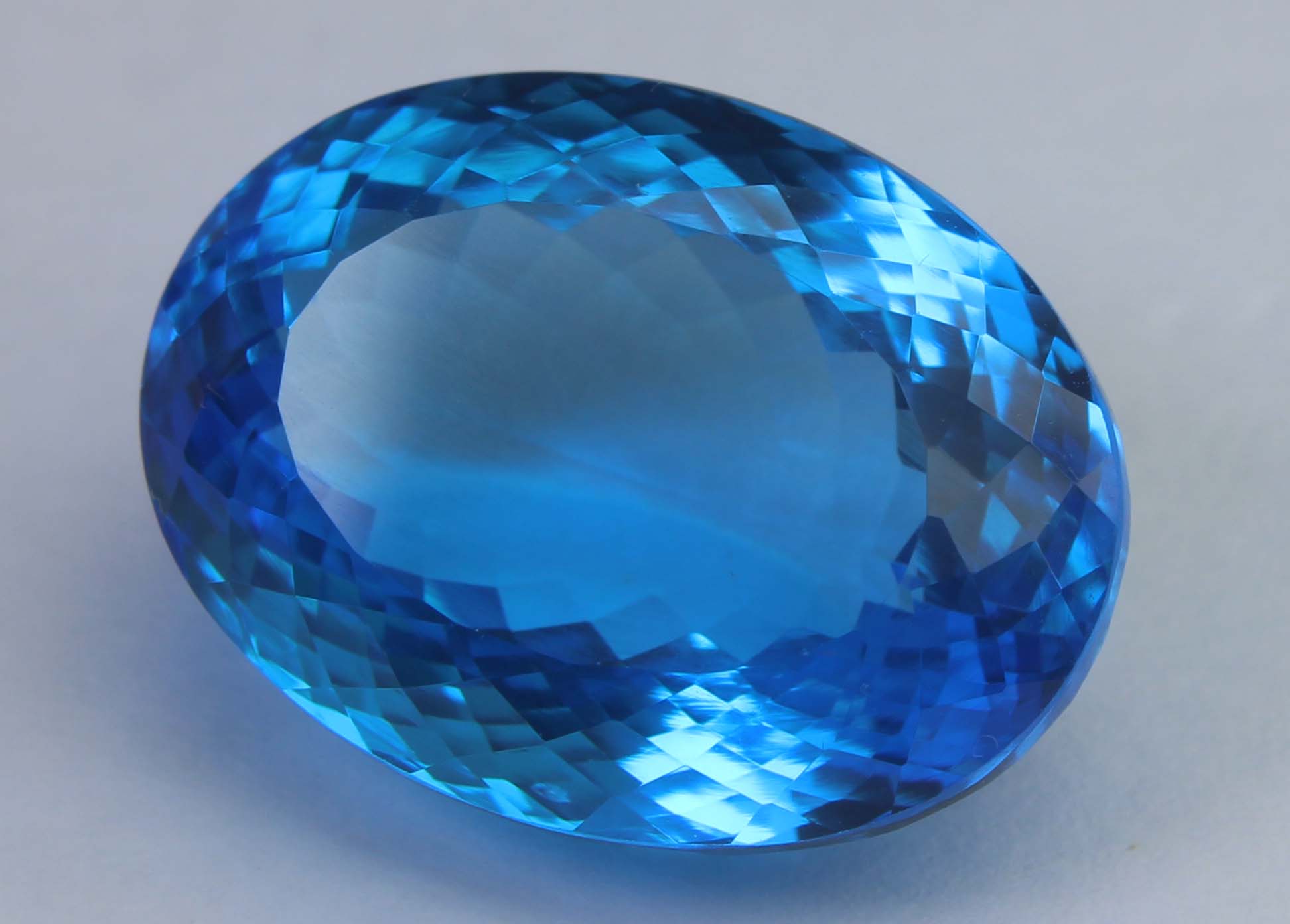 Blue Topaz, 23.57 Ct - Image 2 of 5