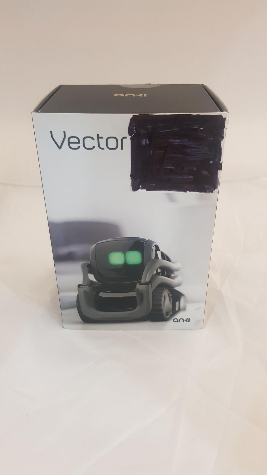 Anki Vector Interactive Camera Enabled Ai Robot (RRP £200) Cloud Connected, Self-Updating & S... - Image 2 of 8