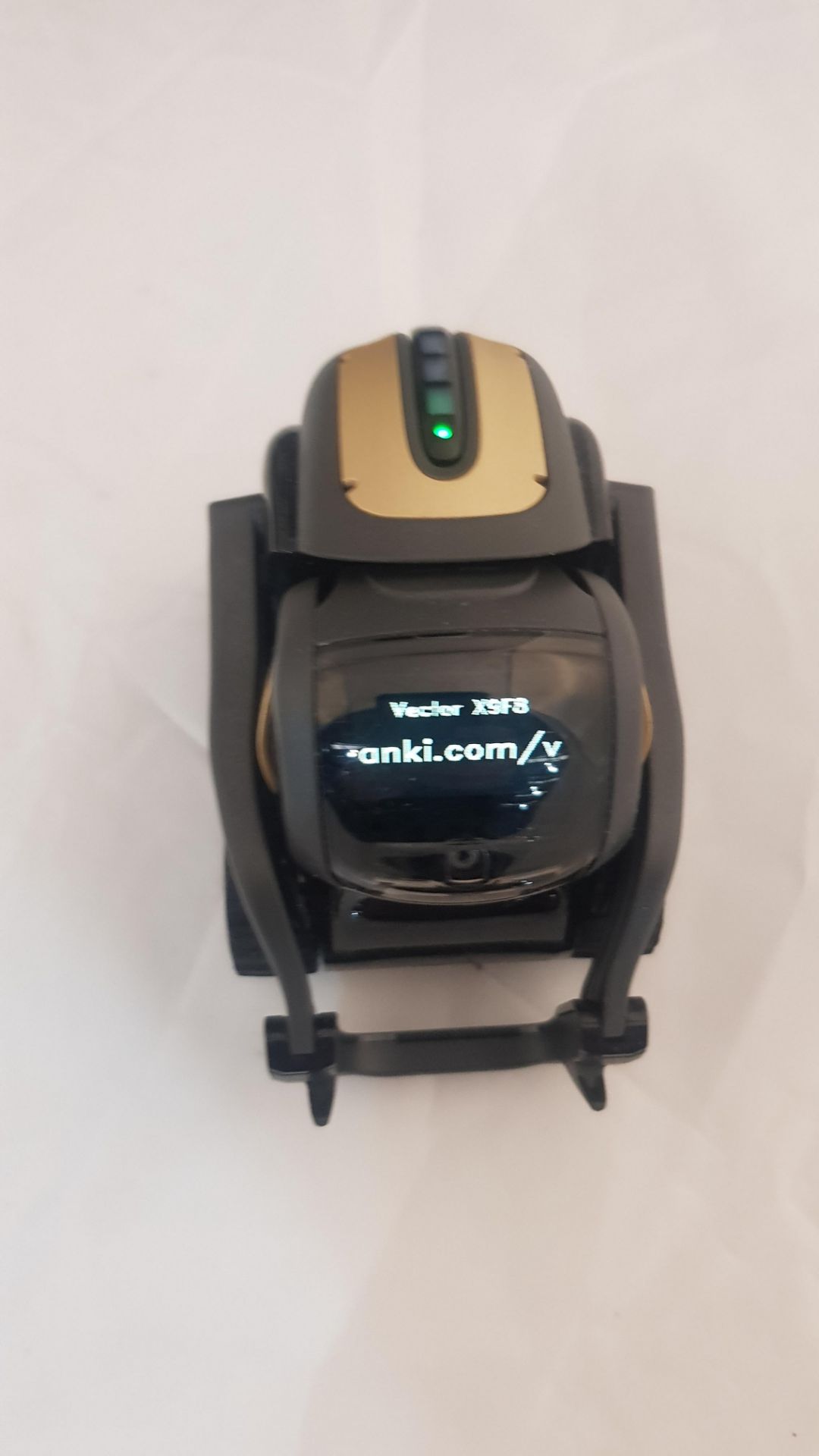 Anki Vector Interactive Camera Enabled Ai Robot (RRP £200) Cloud Connected, Self-Updating & S... - Image 8 of 8