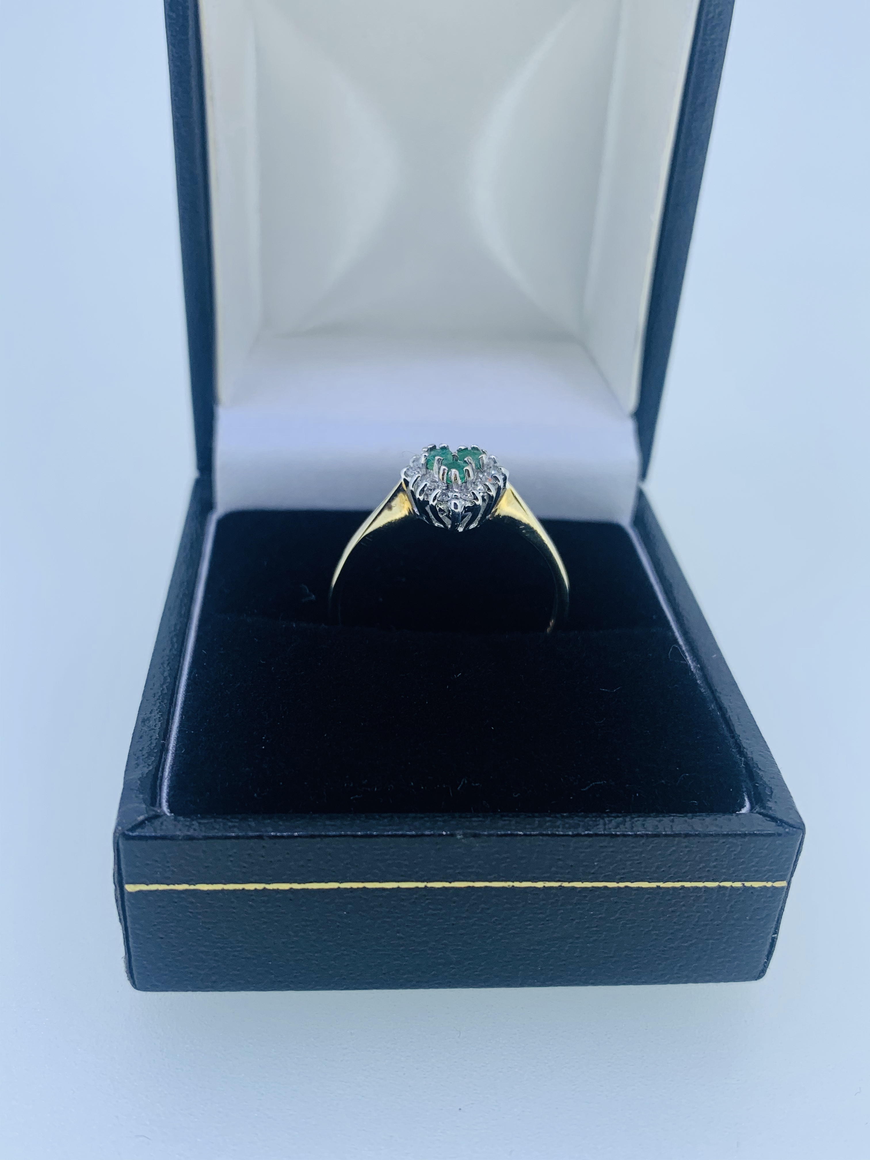 9ct yellow gold emerald and diamond ring - Image 2 of 4