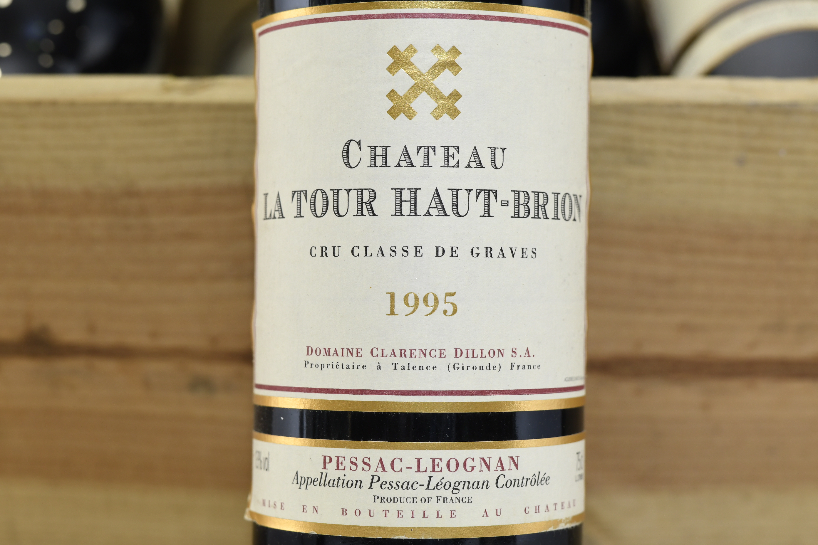 12 Bottles Chateau Latour Haut-Brion Cru Class De Graves 1995 - Image 2 of 3
