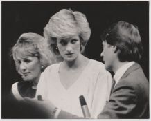 ROYALTY ORIGINAL PRESS PHOTO PRINCESS DIANA & ESTHER RANTZEN NICK ROSS BBC 1985