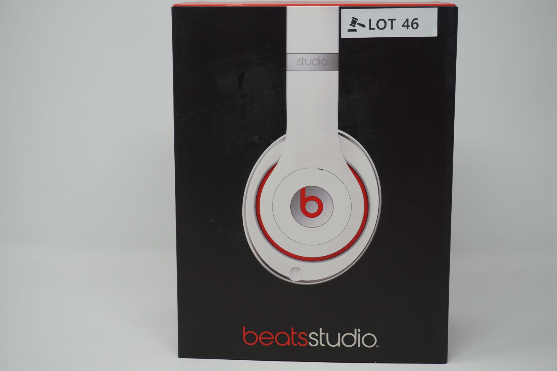 rrp £189.99 beats studio wireless over-ear headphones - white