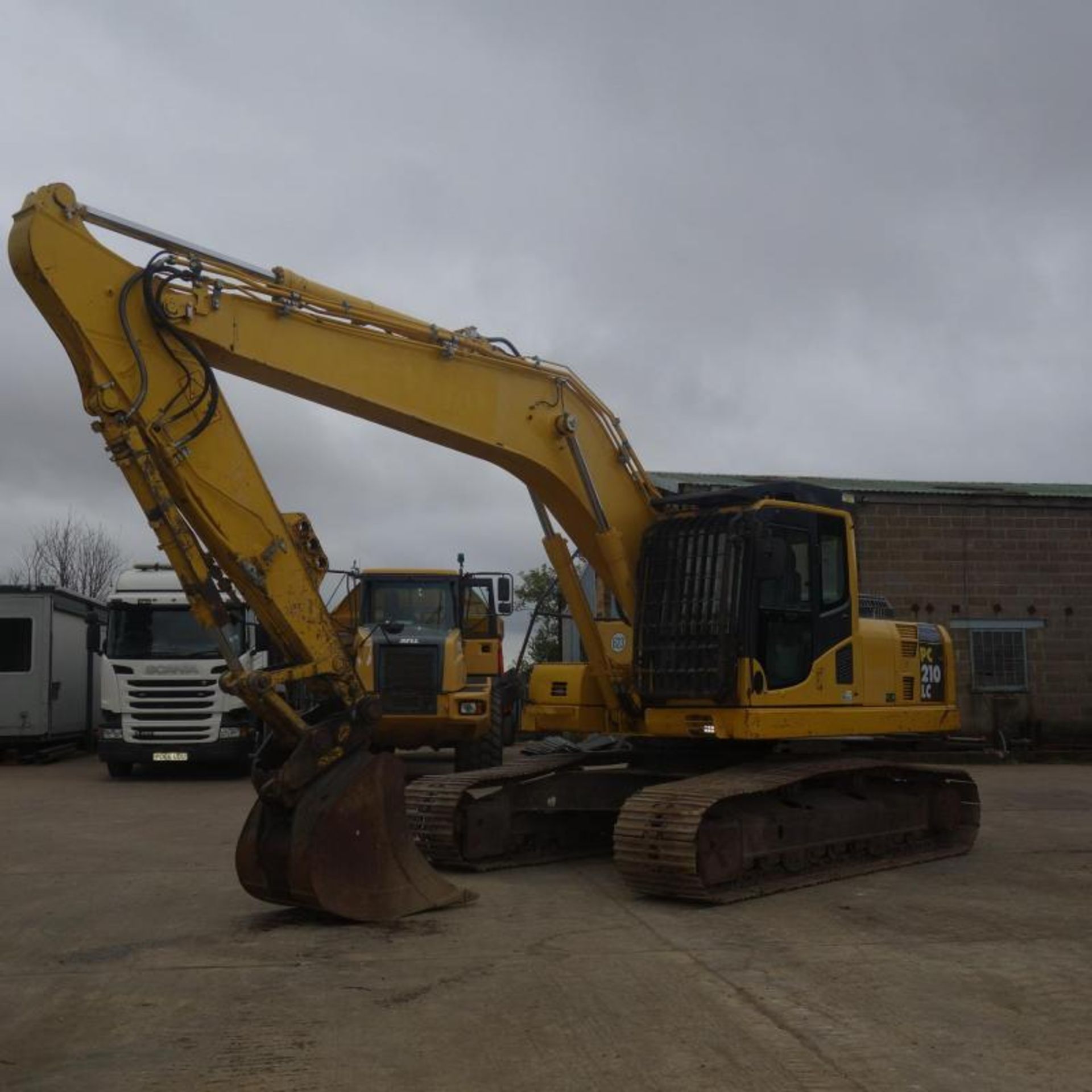 Komatsu PC210LC - Image 4 of 8