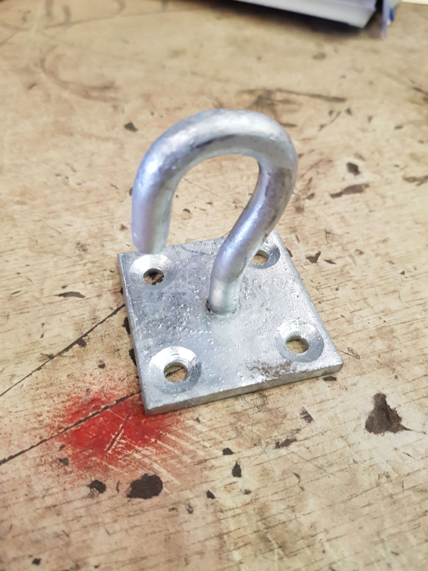 100 x galvanised hook on plate (ag0043h)