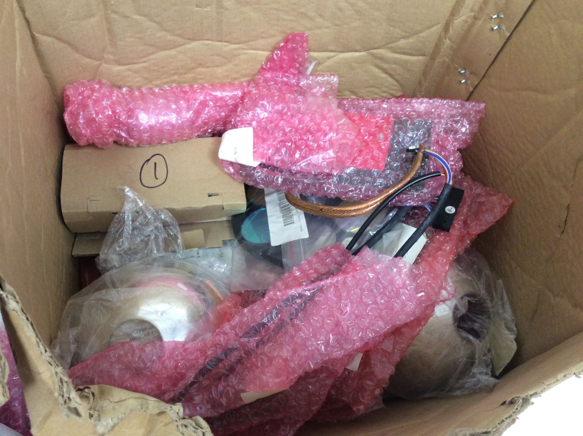 Box of various motherboards and audio / dj equipment inc: dd124, sb1000, sb500, ct-rt-120a/a etc - Image 4 of 5