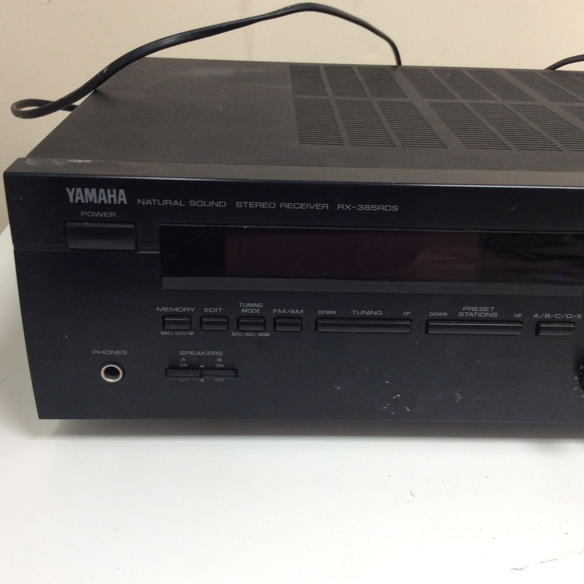 Yamaha natural sound stereo reciver - model rx-385rds - Image 2 of 4