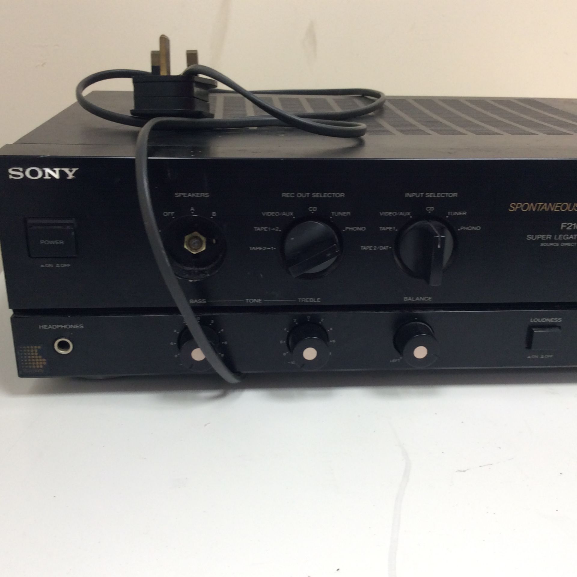 Sony spontaneeous twin drive - model f210 - Image 2 of 4