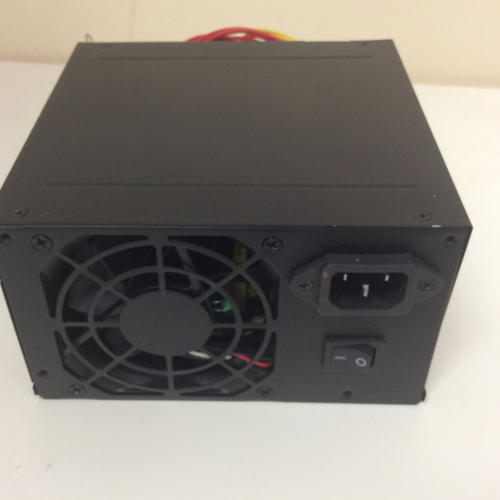 Huntkey atx12v power supply hk400-13ap - Image 3 of 3