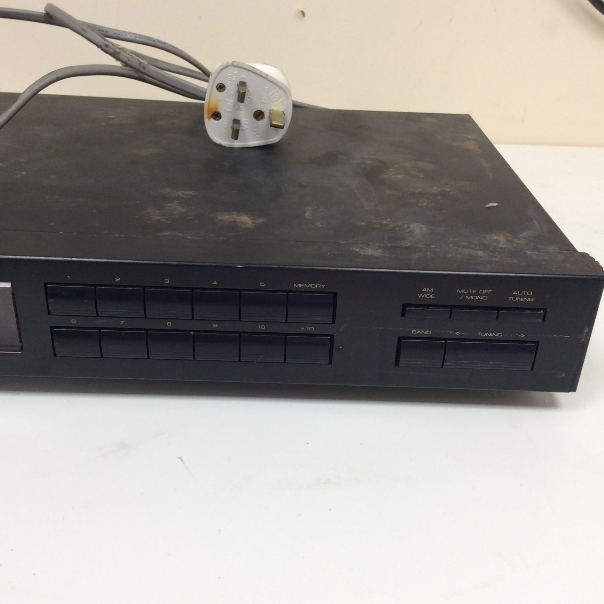 Rotel rt-950bx am/fm stereo tuner - Image 3 of 4