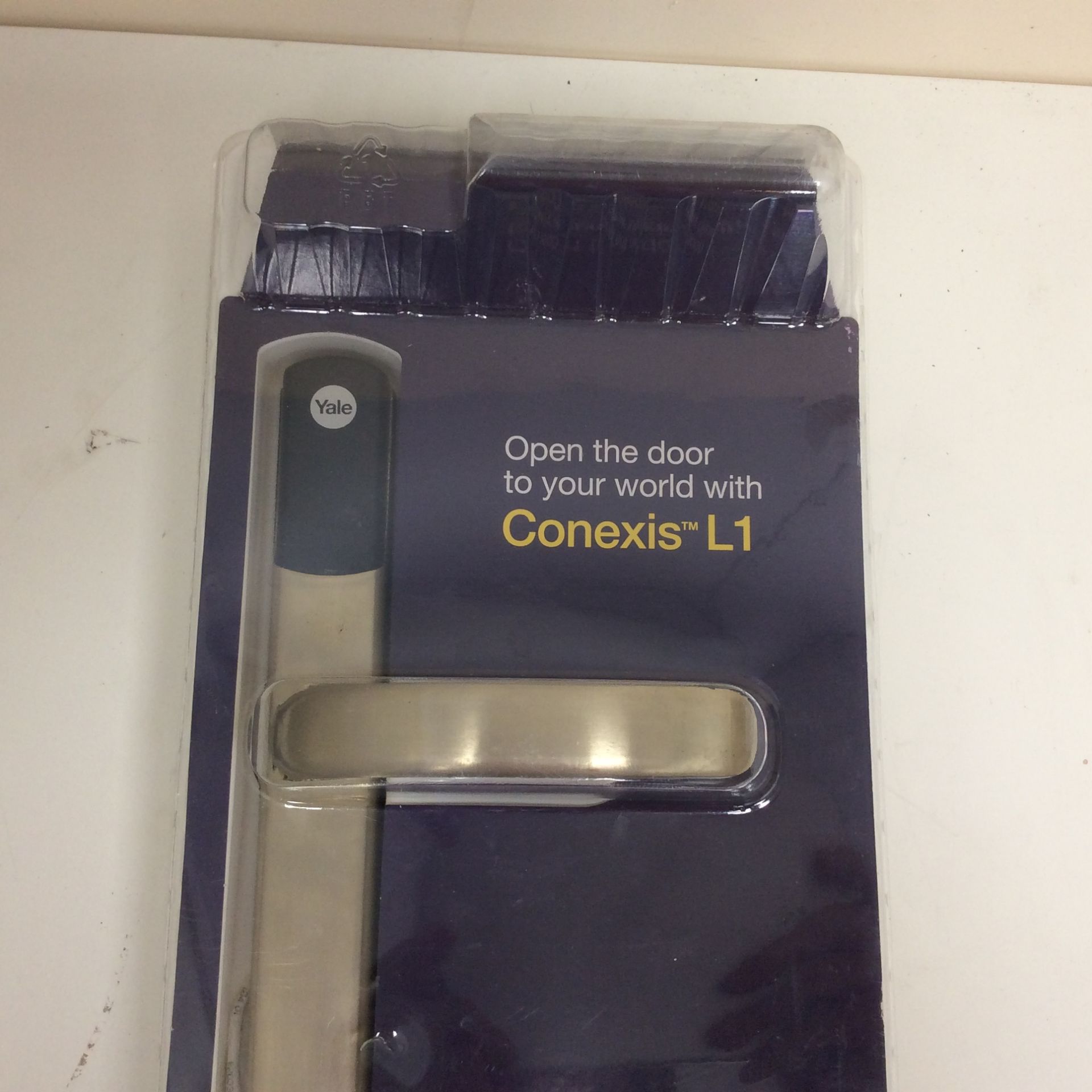 Yale conexis l1 door lock - Image 2 of 2