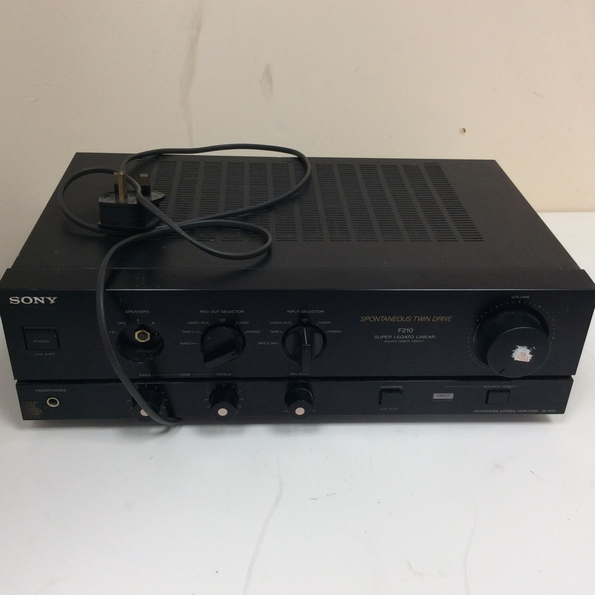 Sony spontaneeous twin drive - model f210