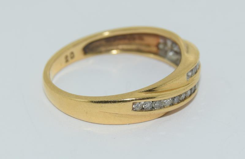 18Ct Yellow Gold Diamond 2 Tier Cross Band Ring - Image 2 of 3