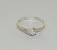 18Ct White Gold Diamond Solitaire Twist Ring