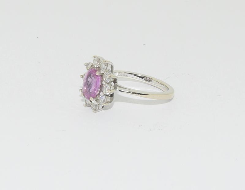 18ct White Gold Pink Sapphire & Diamond Modern Cluster Ring - Image 5 of 7