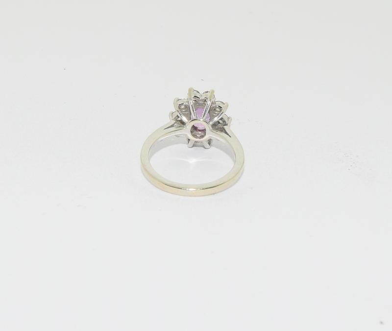 18ct White Gold Pink Sapphire & Diamond Modern Cluster Ring - Image 4 of 7