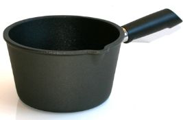 Crafond 16cm Saucepan with fixed handle and lid.