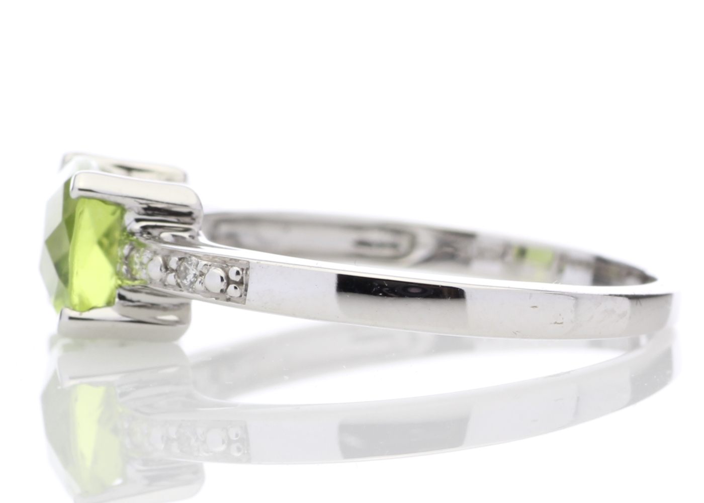 9ct White Gold Peridot Diamond Ring - Image 3 of 5