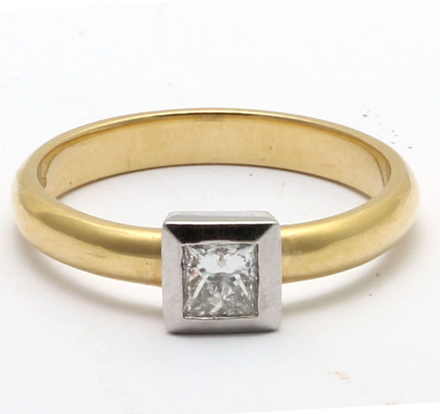 18ct Princess Cut Rub Over Diamond Ring 0.45 Carats - Image 5 of 8