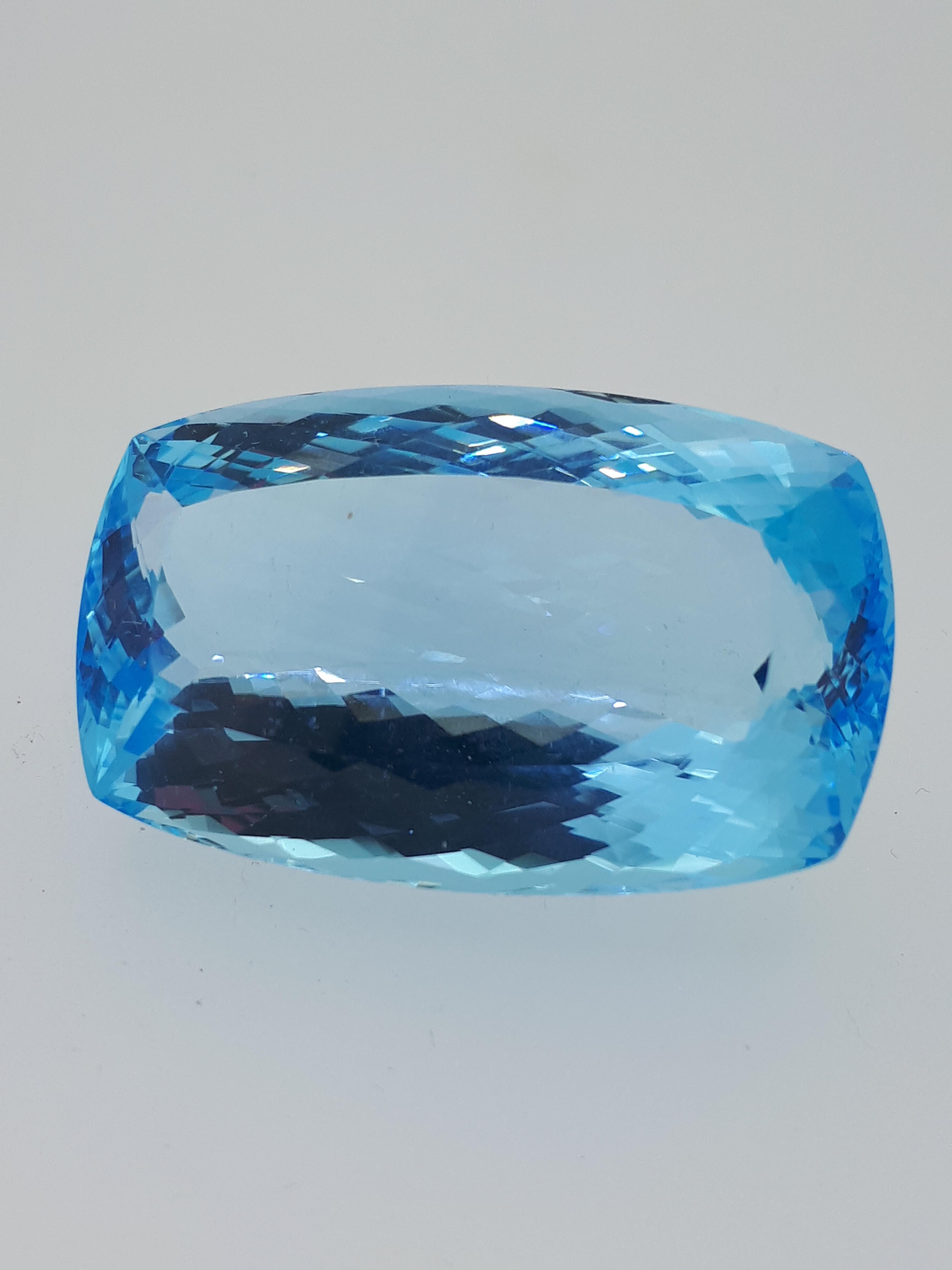 95 ct Loose Blue Topaz Gemstone - Image 5 of 11