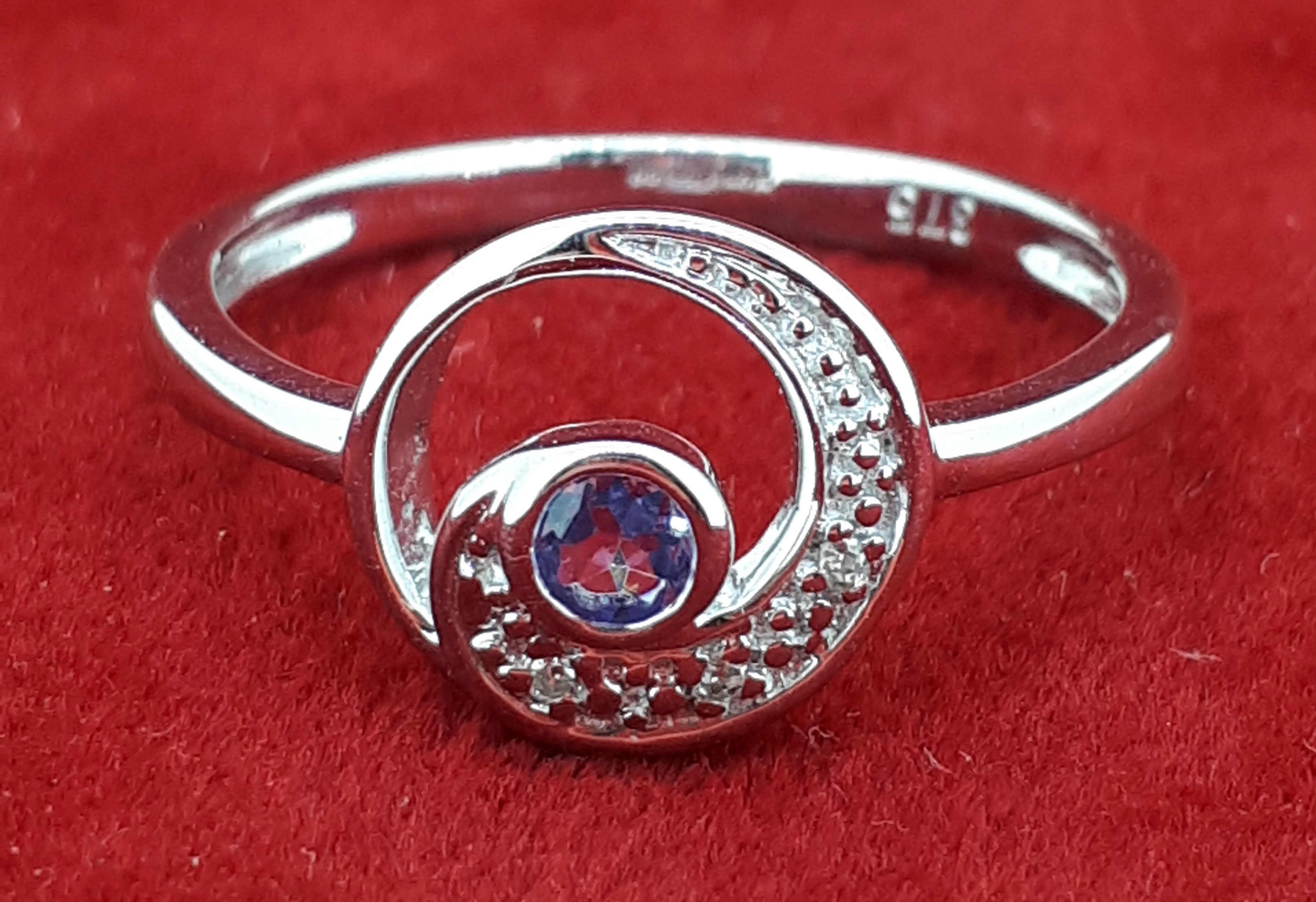 9ct (375) White Gold Tanzanite & Diamond Swirl Ring