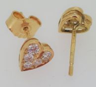18ct (750) Gold 0.20ct Diamond Heart Stud Earrings