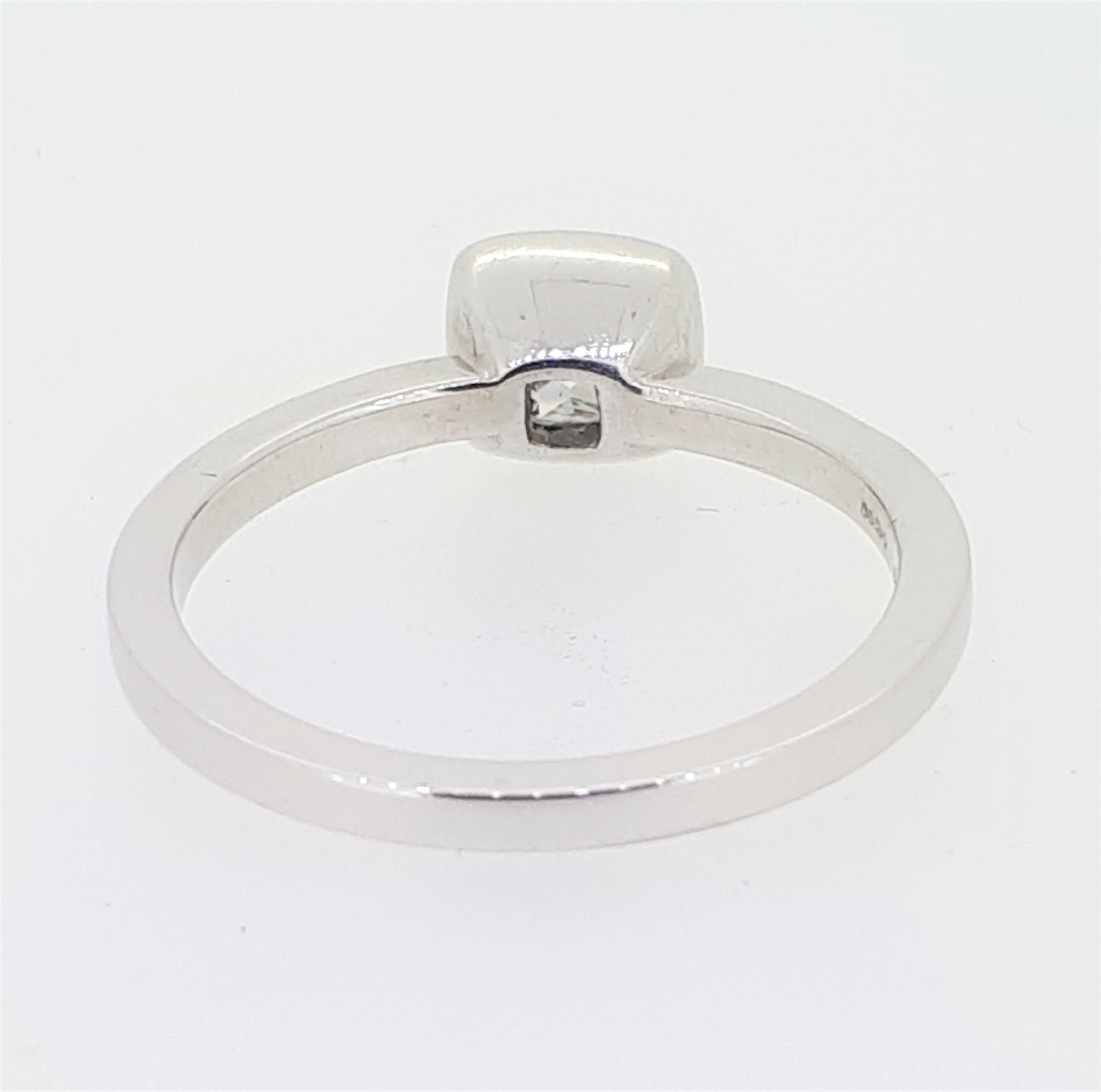 18ct White Gold (750) 0.5ct Cushion Cut Diamond Ring with Diamond Shoulders - Image 5 of 7