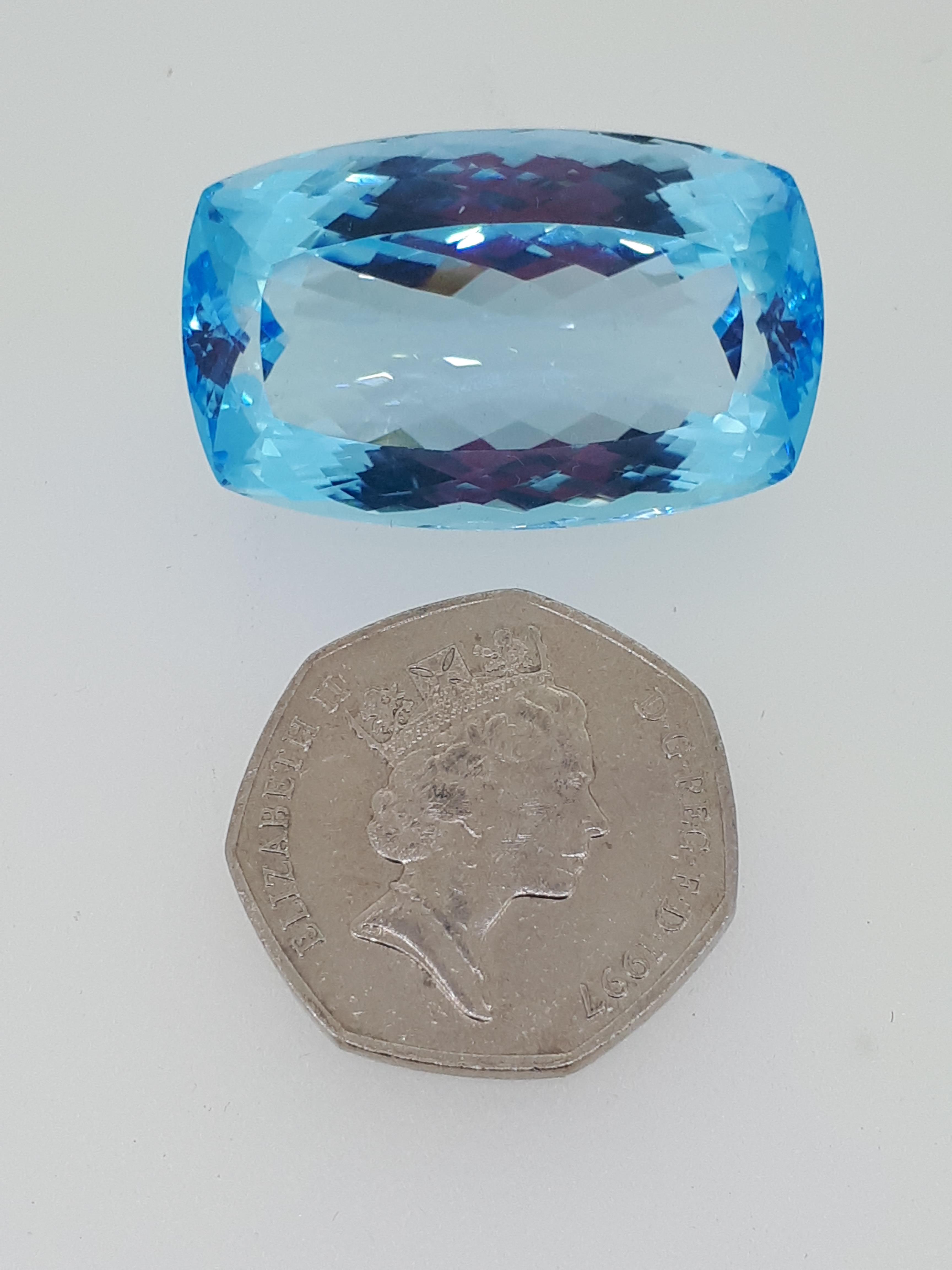 95 ct Loose Blue Topaz Gemstone - Image 10 of 11