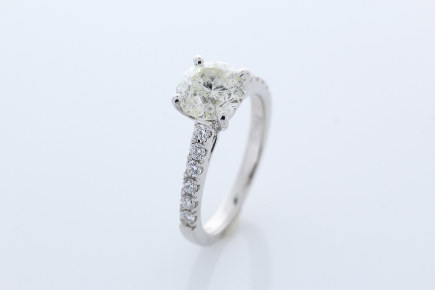 18ct White Gold Stone Set Shoulders Diamond Ring 1.92 Carats - Image 5 of 6