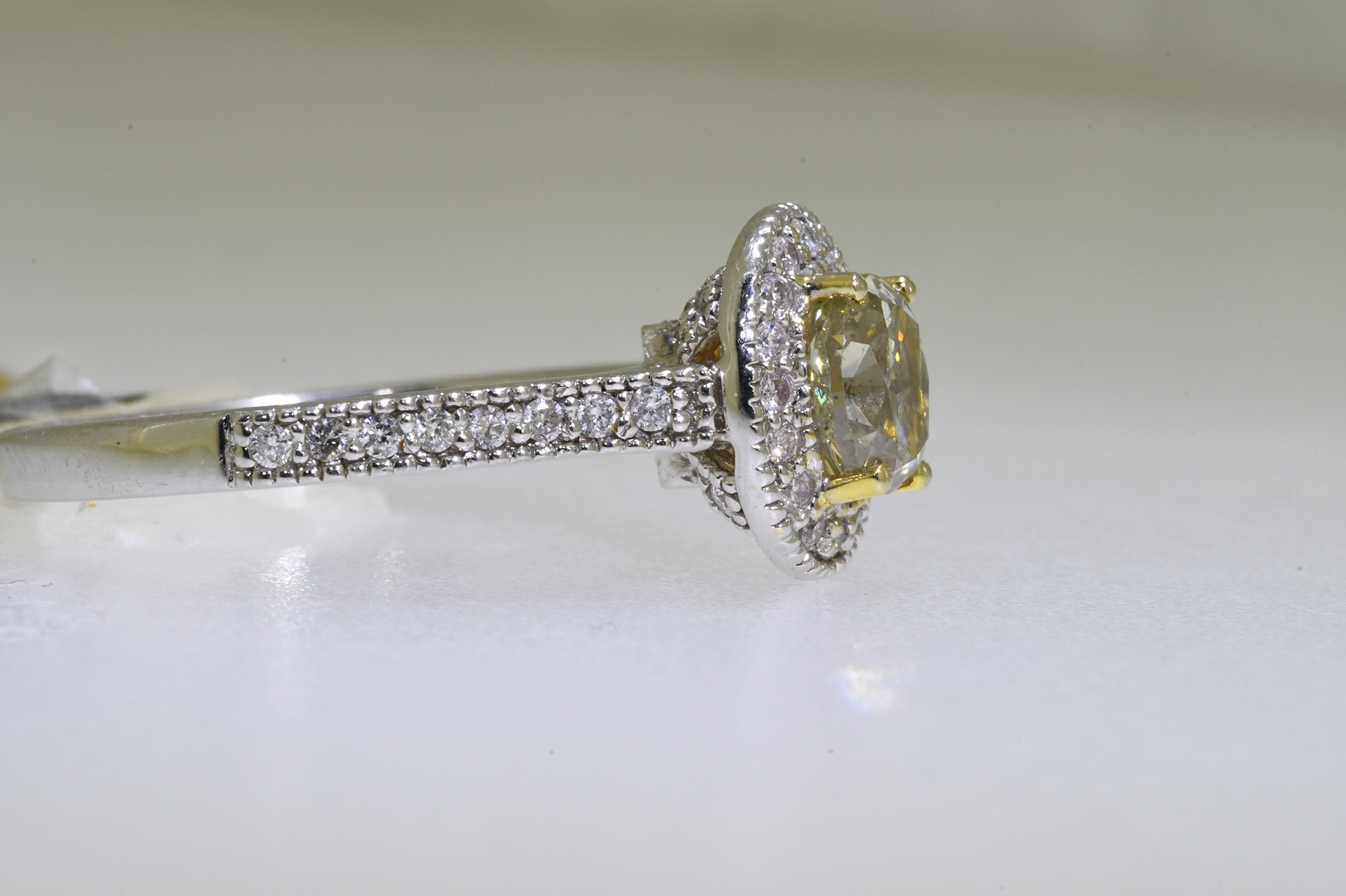 Yellow Diamond Ring - Image 2 of 3