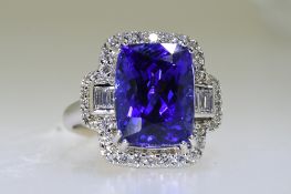 Tanzanite & Diamond Ring