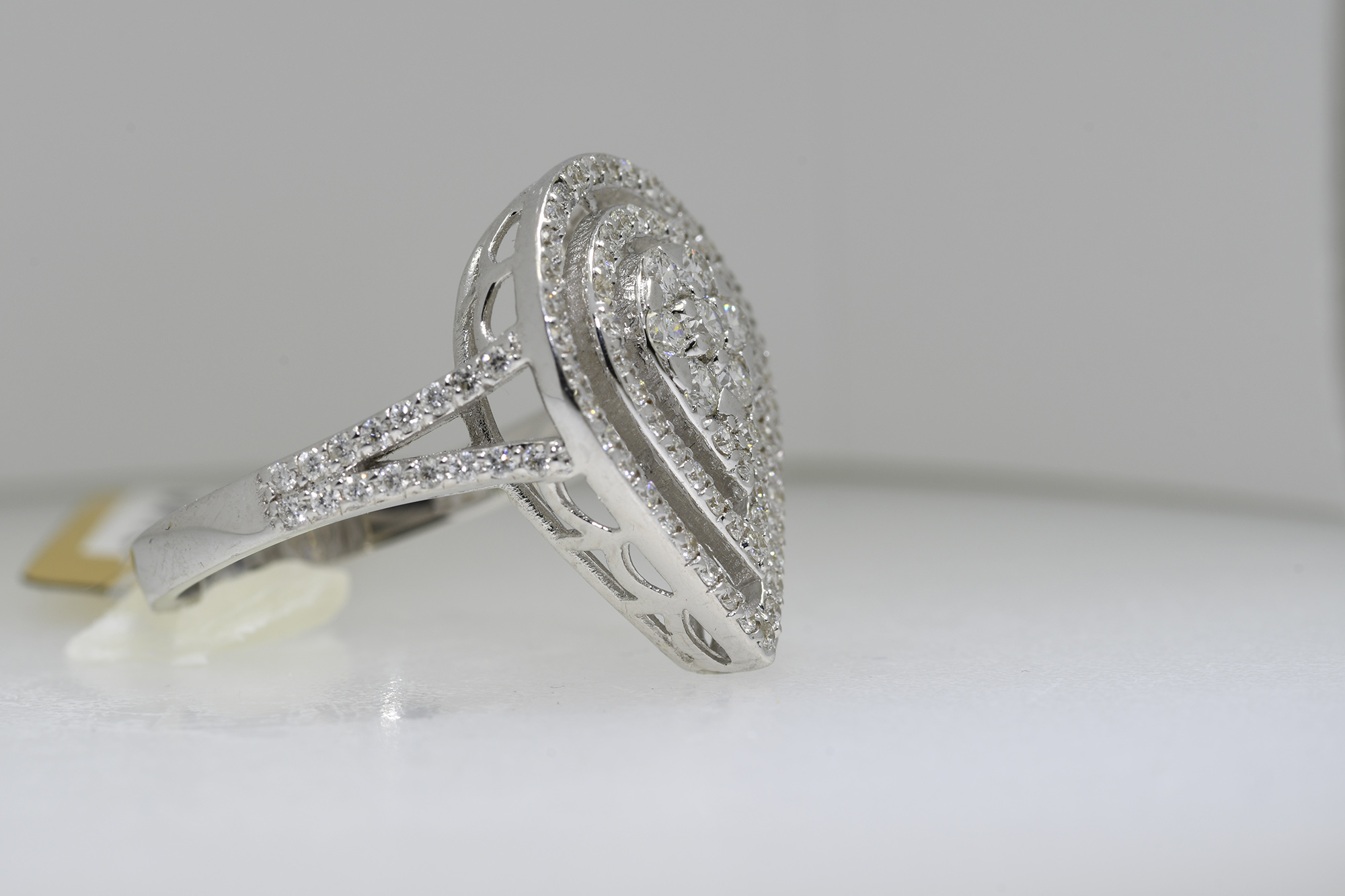 Diamond Ring - Image 2 of 3